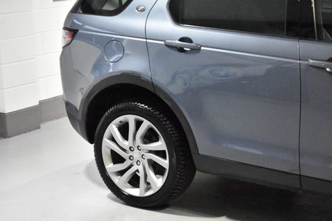 Land Rover Discovery Sport SI4 HSE 16