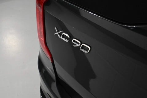Volvo XC90 B5 R-DESIGN PRO AWD MHEV 30