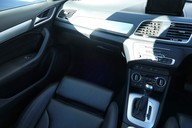 Audi Q3 TFSI SE 14
