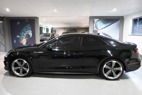Audi A5 TFSI BLACK EDITION MHEV 25