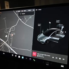 Tesla Model 3 LONG RANGE AWD 1