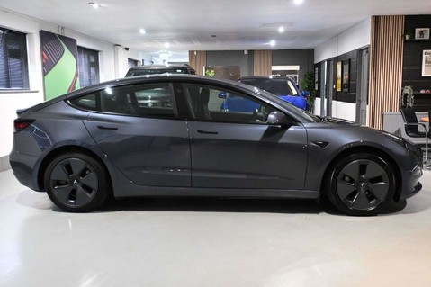 Tesla Model 3 LONG RANGE AWD 11