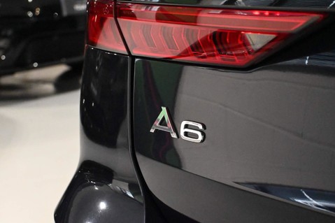 Audi A6 AVANT TFSI S LINE BLACK EDITION MHEV 25