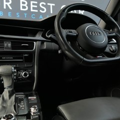 Audi A4 AVANT TFSI QUATTRO BLACK EDITION 1
