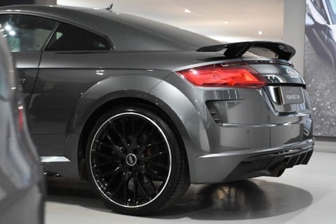 Audi TT TFSI S LINE BLACK EDITION 2