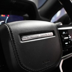 Land Rover Range Rover Evoque R-DYNAMIC SE 1