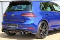 Volkswagen Golf R TSI DSG 10