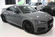 Audi TT TFSI BLACK EDITION 1