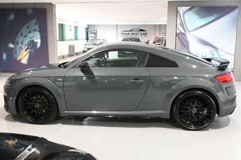 Audi TT TFSI BLACK EDITION 30