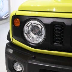 Suzuki Jimny SZ5 1