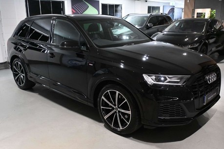Audi Q7 TFSI QUATTRO S LINE BLACK EDITION MHEV