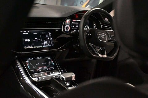 Audi Q7 TFSI QUATTRO S LINE BLACK EDITION MHEV 4