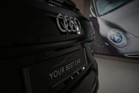 Audi Q7 TFSI QUATTRO S LINE BLACK EDITION MHEV 30