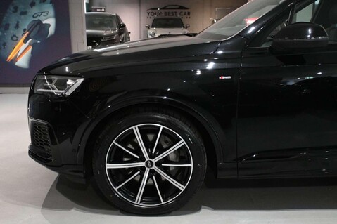 Audi Q7 TFSI QUATTRO S LINE BLACK EDITION MHEV 49