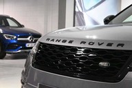 Land Rover Range Rover Velar R-DYNAMIC SE 35