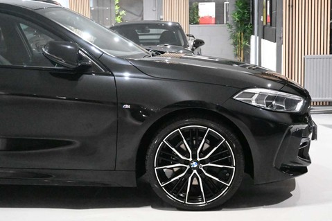 BMW 1 Series 1.5 118I M Sport Auto 5dr 8