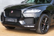 Jaguar F-Pace 2.0 F-PACE Chequered Flag AWD Auto 4WD 5dr 3