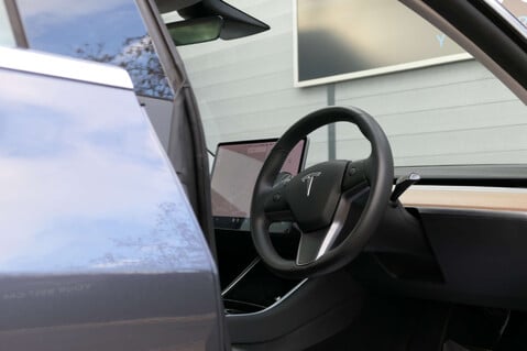 Tesla Model 3 Model 3 Long Range AWD 4WD 4dr 23