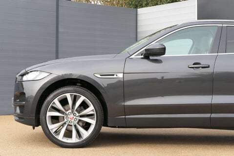 Jaguar F-Pace 2.0 F-PACE Portfolio AWD D Auto 4WD 5dr 10