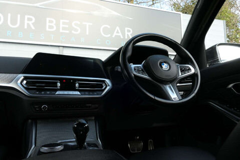 BMW 3 Series 3.0 M340D xDrive MHEV Auto 4WD 4dr 32