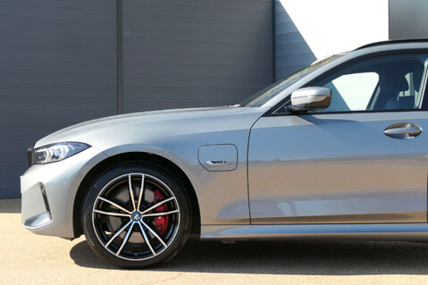 BMW 3 Series 2.0 330e 12kWh M Sport Touring 5dr Petrol Plug-in Hybrid Auto Euro 6 (s/s) 10