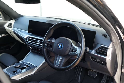 BMW 3 Series M SPORT AUTO 4
