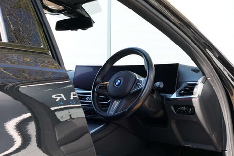 BMW 3 Series M SPORT AUTO 21