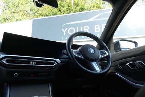 BMW 3 Series M SPORT AUTO 32
