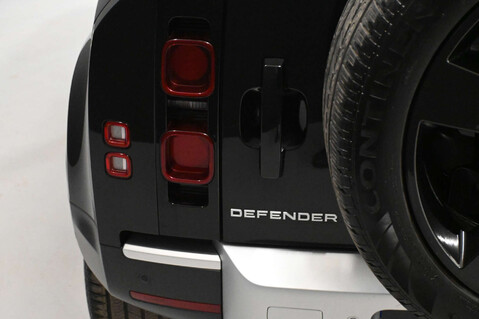 Land Rover Defender 3.0 Defender HSE D MHEV Auto 4WD 5dr 26