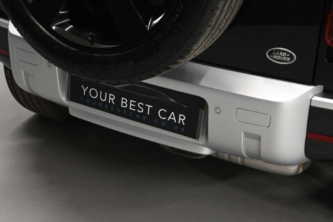 Land Rover Defender 3.0 Defender HSE D MHEV Auto 4WD 5dr 30