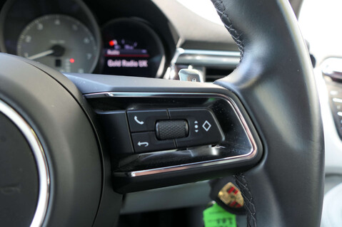 Porsche Macan 2.9 Macan S Semi-Auto 4WD 5dr 39
