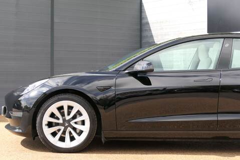 Tesla Model 3 Model 3 Long Range AWD 4WD 4dr 10