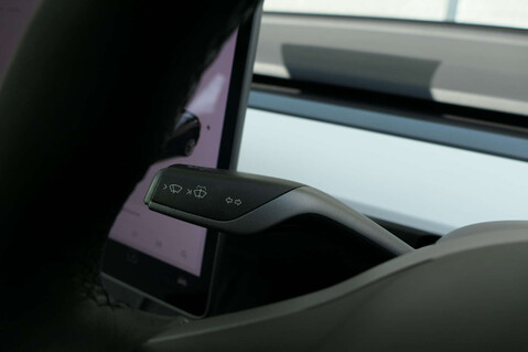 Tesla Model 3 Model 3 Long Range AWD 4WD 4dr 39