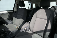 Volkswagen Tiguan 2.0 TDI BlueMotion Tech S SUV 5dr Diesel DSG 4Motion Euro 6 (s/s) (150 ps) 6