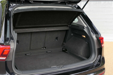 Volkswagen Tiguan 2.0 TDI BlueMotion Tech S SUV 5dr Diesel DSG 4Motion Euro 6 (s/s) (150 ps) 17