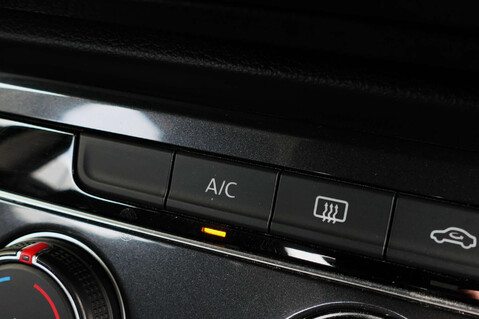 Volkswagen Tiguan 2.0 TDI BlueMotion Tech S SUV 5dr Diesel DSG 4Motion Euro 6 (s/s) (150 ps) 27