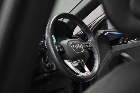 Audi A4 2.0 A4 Vorsprung 40 TDI MHEV Q Semi-Auto 4WD 5dr 11