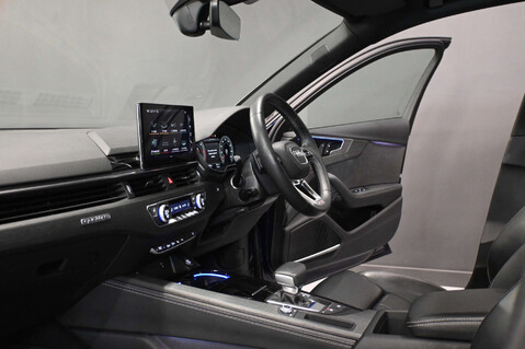 Audi A4 2.0 A4 Vorsprung 40 TDI MHEV Q Semi-Auto 4WD 5dr 20