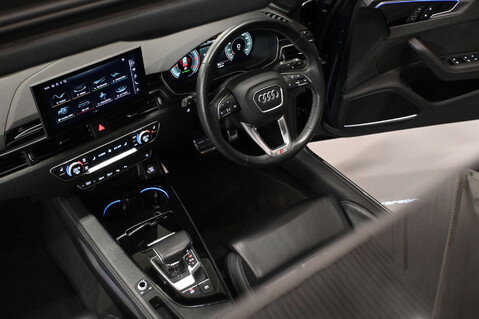 Audi A4 2.0 A4 Vorsprung 40 TDI MHEV Q Semi-Auto 4WD 5dr 4