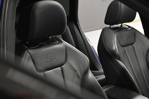 Audi A4 2.0 A4 Vorsprung 40 TDI MHEV Q Semi-Auto 4WD 5dr 54