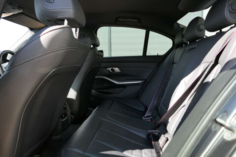 BMW 3 Series 3.0 M340D xDrive MHEV Auto 4WD 4dr 6