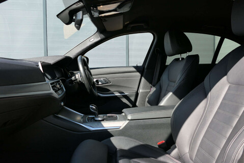 BMW 3 Series 3.0 M340D xDrive MHEV Auto 4WD 4dr 41