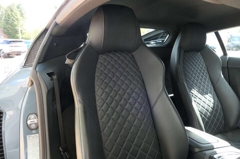 Audi R8 5.2 R8 Performance Carbon Black V10 Quattro Semi-Auto 4WD 2dr 5