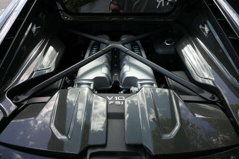 Audi R8 5.2 R8 Performance Carbon Black V10 Quattro Semi-Auto 4WD 2dr 11