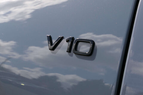 Audi R8 5.2 R8 Performance Carbon Black V10 Quattro Semi-Auto 4WD 2dr 10