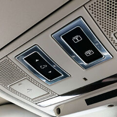 Land Rover Defender 3.0 D250 MHEV X-Dynamic HSE SUV 5dr Diesel Auto 4WD Euro 6 (s/s) (250 ps) 1