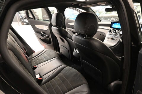 Mercedes-Benz GLC 2.0 GLC 300 AMG Line Premium+ D 4Matic Auto 4WD 5dr 19