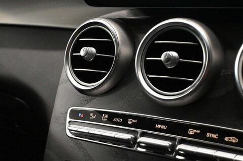 Mercedes-Benz GLC 2.0 GLC 300 AMG Line Premium+ D 4Matic Auto 4WD 5dr 27