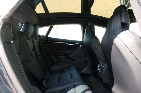Tesla Model S ModeL S 75D 4WD 5dr 30
