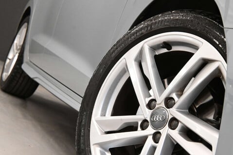Audi A1 1.0 A1 Sportback 30 TFSI S Line Semi-Auto 5dr 14